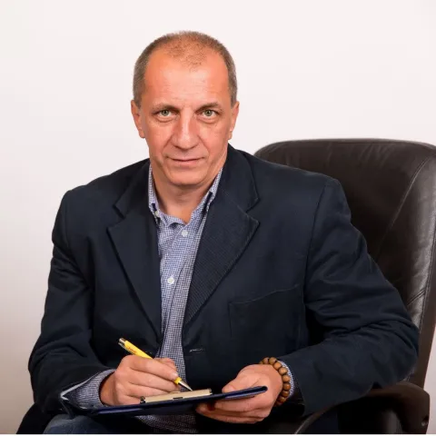 Portret Tony Rafailă